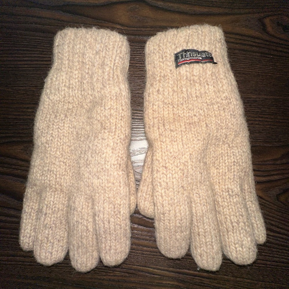 Thinsulate Cream Knit Gloves